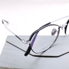 將圖片載入圖庫檢視器 YK3063