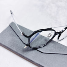 將圖片載入圖庫檢視器 YK3083