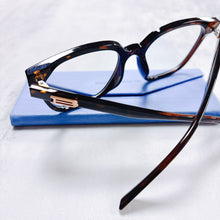 將圖片載入圖庫檢視器 YK3429