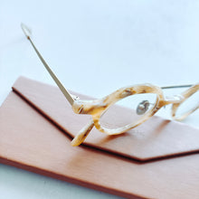 將圖片載入圖庫檢視器 YK3543