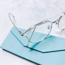 將圖片載入圖庫檢視器 YK3436