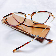 將圖片載入圖庫檢視器 YK3443