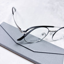 將圖片載入圖庫檢視器 YK3351