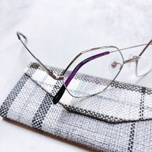 將圖片載入圖庫檢視器 YK3455