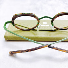 將圖片載入圖庫檢視器 YK3578