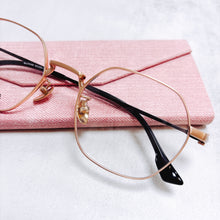 將圖片載入圖庫檢視器 YK3579