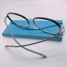 將圖片載入圖庫檢視器 YK2595