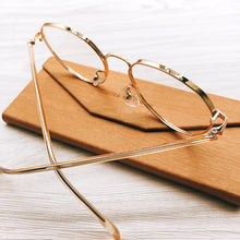 將圖片載入圖庫檢視器 YK3360