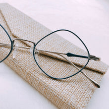 將圖片載入圖庫檢視器 YK2628