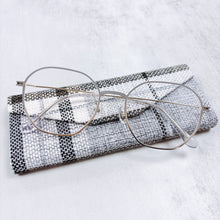 將圖片載入圖庫檢視器 YK3021