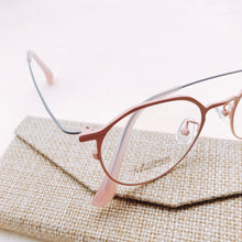 將圖片載入圖庫檢視器 YK2674