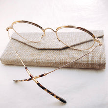 將圖片載入圖庫檢視器 YK2738