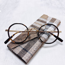 將圖片載入圖庫檢視器 YK3497