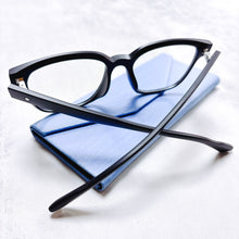 將圖片載入圖庫檢視器 YK3396