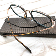 將圖片載入圖庫檢視器 YK3056