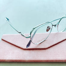 將圖片載入圖庫檢視器 YK3549
