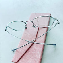 將圖片載入圖庫檢視器 YK3549
